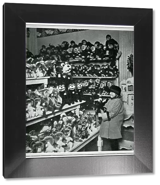 Felix the Cat toys on sale in a London shop, Christmas 1924