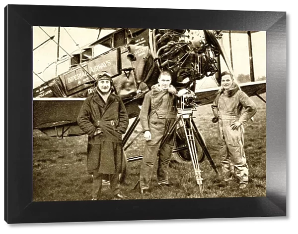 Expedition members in front of Imperial Airways DH50