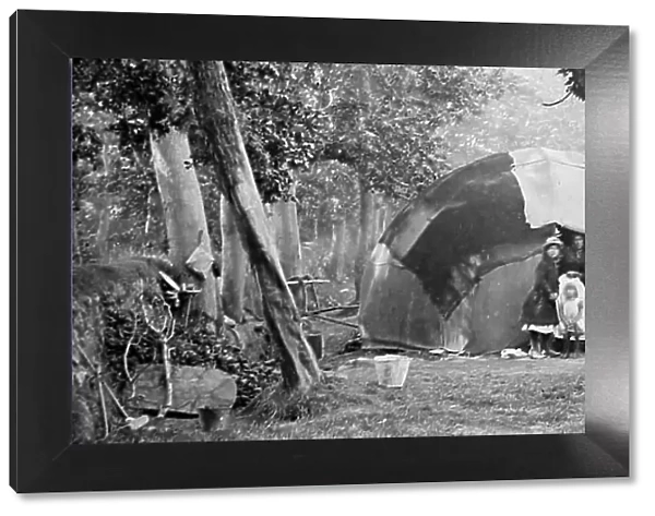 A gypsy encampment, Victorian period