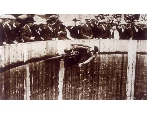 Wall of Death, 1933