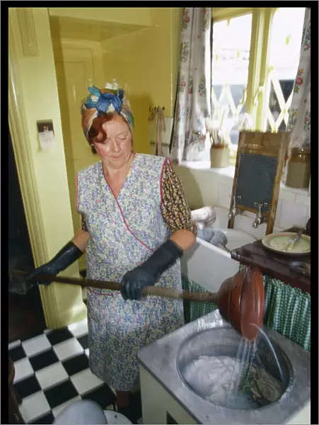 Doing Laundry 1940S