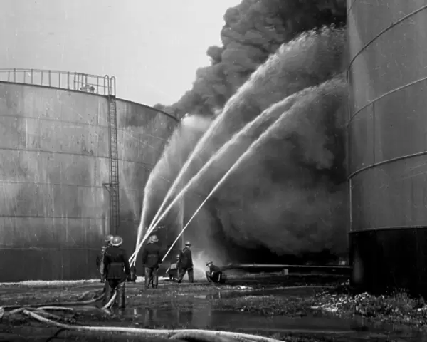 Fighting fires at Thames Haven oil tanks, WW2