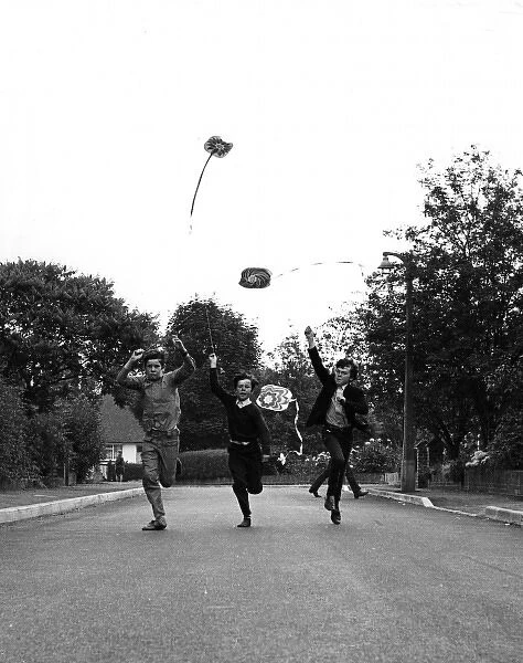1970S Boys Kite Flying