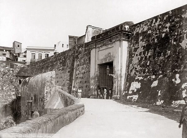 Ancient gateway, San Juan, Puerto Rico, circa 1900