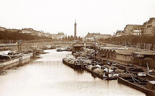 Basin de la Bastille, St Martins Canal, Paris