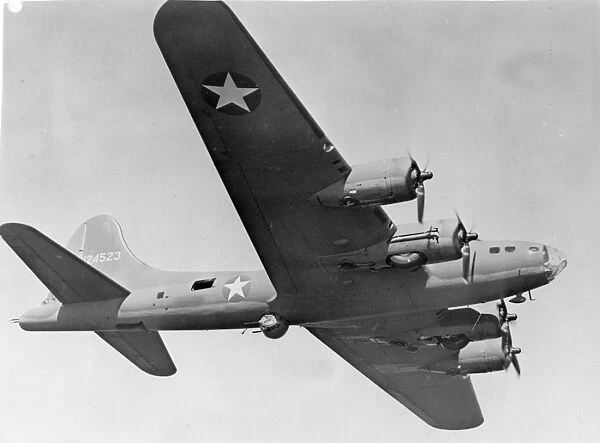 Boeing B-17F Flying Fortress 41-24523 in flight