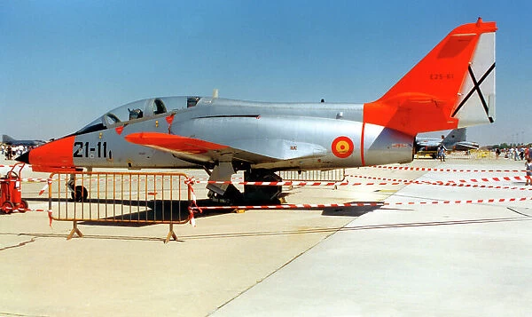 CASA C-101EB Aviojet. E. 25-61 - 21-11