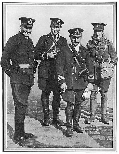 Commander Samson with other British airmen, WW1