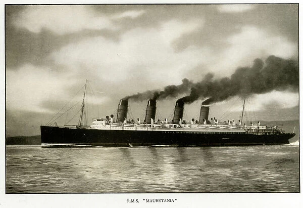 The Cunard Ocean Liner RMS Mauretania in full flow