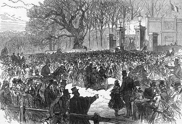 Emperor Napoleon lying in state: crowds at Chislehurst