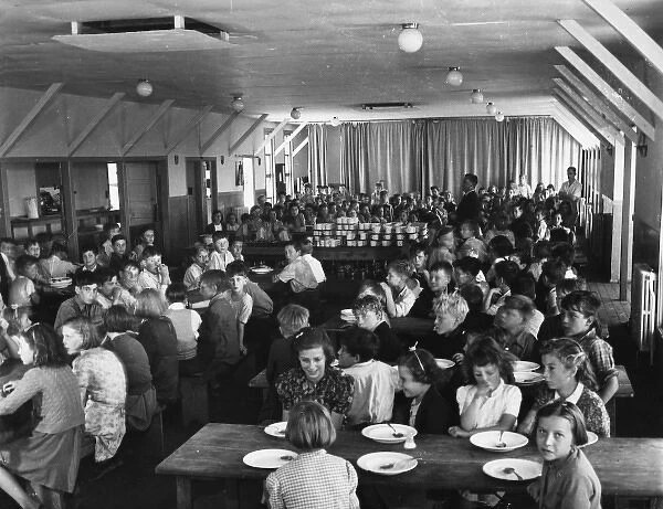 Evacuee childrens school WWII