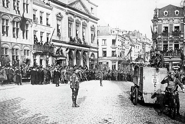 The First Commander inspecting troops in Mons during WW1