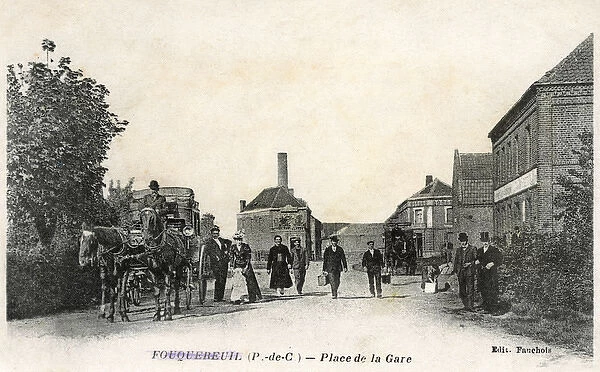 Fouquereuil (Pas-de-Calais) - Place de la Gare - France