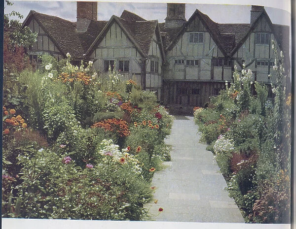 Hall's Croft in Stratford-upon-Avon, the home of William Shakespeare's daughter Susanna (1583-1649), after her marriage to John Hall in 1607. Date: 1954