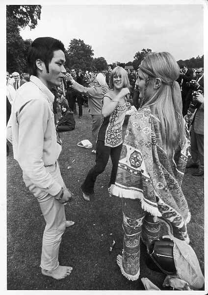 Hippies  /  London Festival