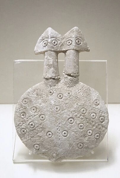 Idol. Third millennium BC. Water marble. Turkey