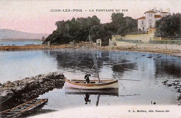 Juan-les-Pins - La Fontaine du Pin