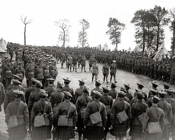King George V inspecting Scottish troops, WW1