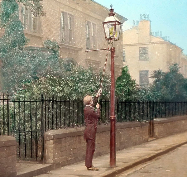 Lamp lighter, Victorian period