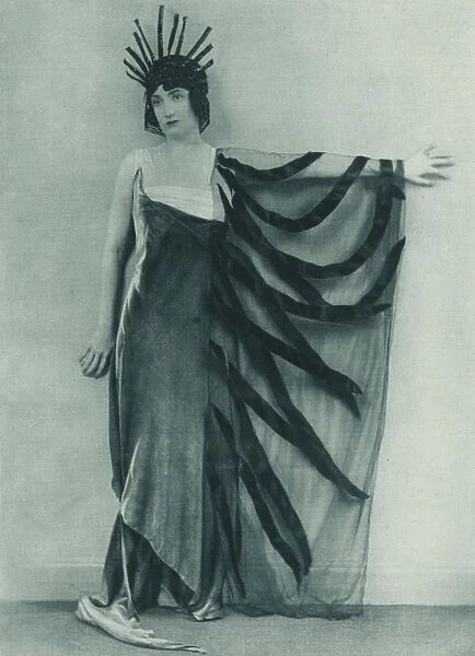 Lillah McCarthy in Elspeth Phelps -Nymphs of Forest tableau