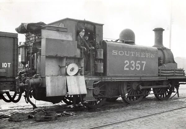 Locomotive fitted with Shand Mason pump, WW2