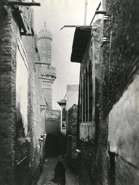 Narrow street in Kut Al Amara, Mesopotamia, WW1