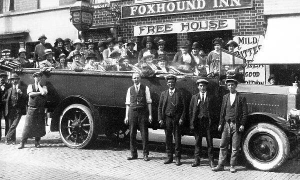 Nottingham charabanc outing early 1900s