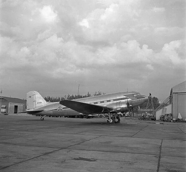 ouglas C-47 N718A aO - Tern - Beirut