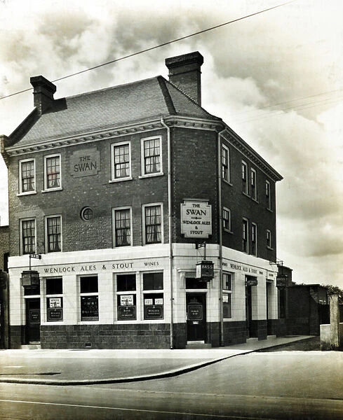 Photograph of Swan PH, Ponders End, Greater London