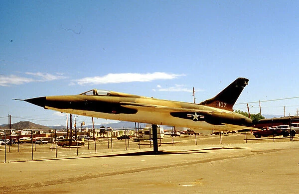 Republic F-105D Thunderchief 61-0107