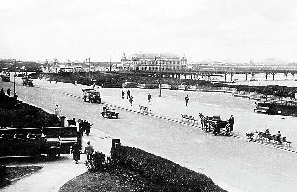 Southport Promenade and Pier probably 1920s