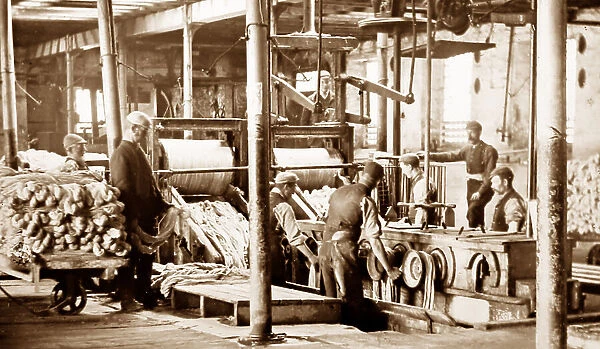 A squeezing machine, linen production, Victorian period