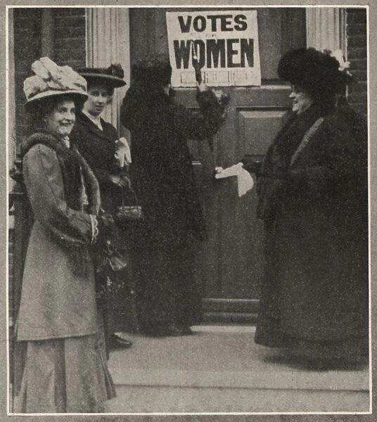 Suffragettes Visit Ministers House