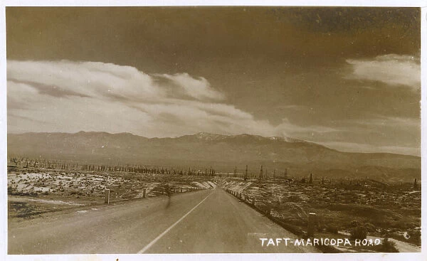 Taft-Maricopa Road, Kern County, California, USA