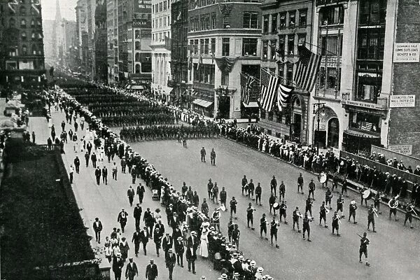 WW1 - American troops parade in New York