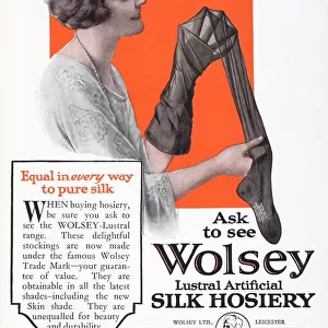 Advert for Wolsey stockings 1928
