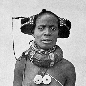 Angola - Woman with extraordinary jewellery
