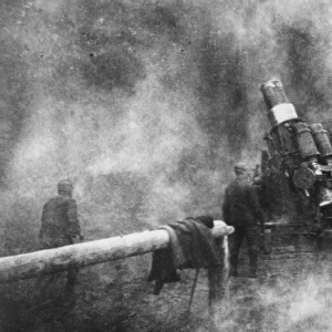 Austro-Hungarian howitzer in action, WW1