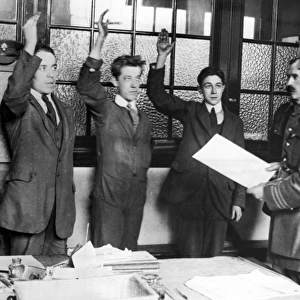British Army recruits taking the oath, WW1