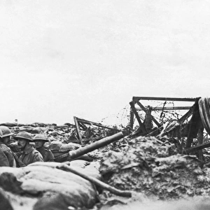 British trench with Lewis gun, Western Front, WW1