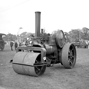 Clayton and Shuttleworth Road Roller number 48944, Paradox