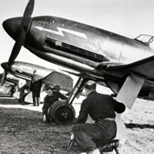 Heinkel He 100D -this line up photo was used to hoodwin