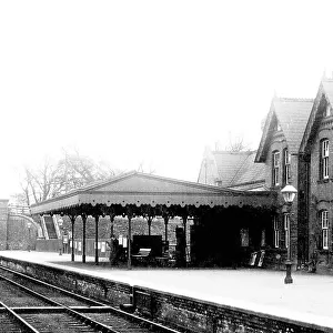 Howden Railway Station early 1900s