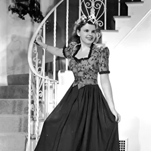 Judy Garland wearing a Dolly Tree dress