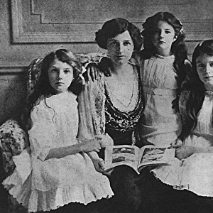 Lady Muriel Paget & children, WW1