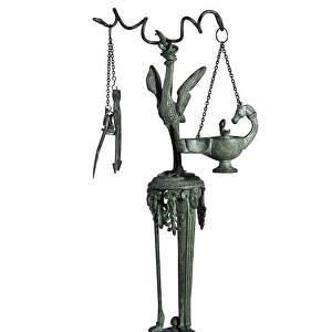 Lamp. Roman art. Sculpture on bronze. SPAIN