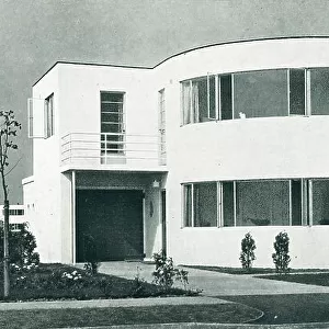 Modernist House At Frinton-On-Sea