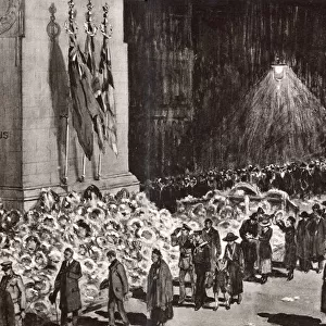 A night scene at the Cenotaph in the days following 11th November 1920