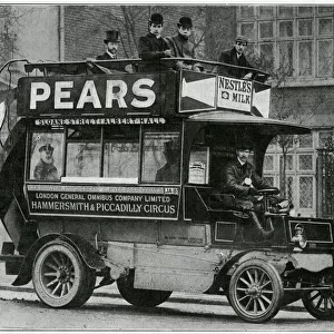 Omnibus on the road 1905