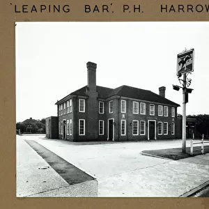 Photograph of Leaping Bar PH, Harrow Weald, Greater London